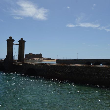 Bright, Modern Apartment In The Heart Of Arrecife Luaran gambar